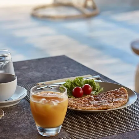 アパートホテル アルミーラ　ゲスト　ハウシス 4*