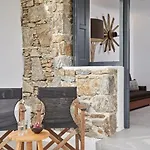 Almyra 4*