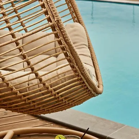 Almyra Hotel apartamentowy 4*