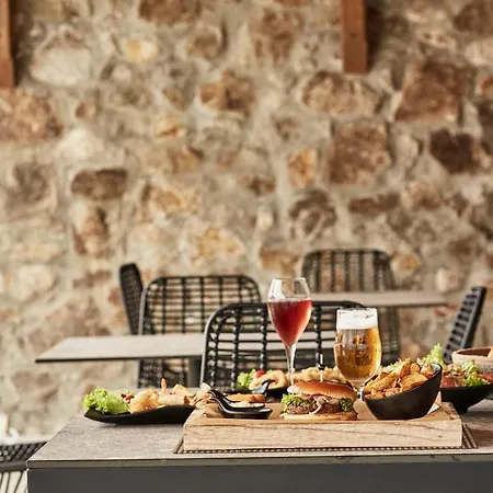 Almyra Apart-hotel