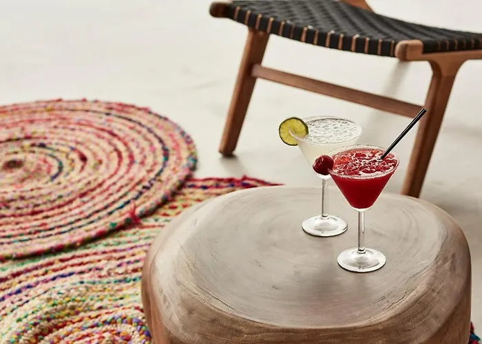 Almyra 4* Παράγκα