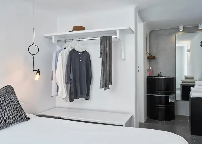 Almyra Παράγκα