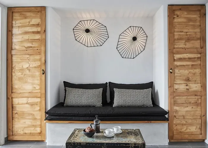 Almyra Παράγκα