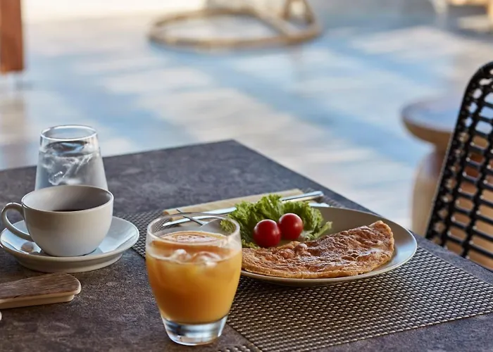 Aparthotel Almyra 4*